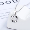 Elegante collana con anello Mobius in argento sterling 925 con finitura lucida da donna - Argento 925 / Argento/Collana