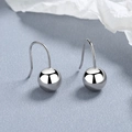 Pendientes de bola minimalistas de plata de ley 925 con acabado pulido y diseño de gancho - Plata 925 / Oro Blanco/Par