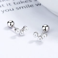 Minimalist S925 sterling silver screw back earrings with three round white pearls - 925 Silver / White Gold