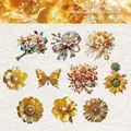 Set di 10 adesivi floreali ambra con motivi di fiori e farfalle stile vintage - Ambra