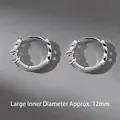 Silberne Twist-Creolen für Herren mit 12mm Innendurchmesser und kleinen Ringanhängern - Silber (X028-A Ketten-Creole)