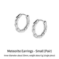 Orecchini a cerchio in argento con trama irregolare da uomo con diametro di 10mm - 10mm (X141-B)