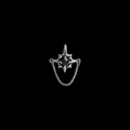 Dettaglio macro di orecchino a stella in argento con zircone nero e catena a goccia - X198-A (Orecchino con Strass Nero)