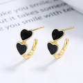 Orecchini a C in argento 925 con doppio pendente a cuore in smalto nero dal design chic - Argento 925 / Oro/Paio