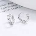 925 Sterling Silber Doppel-Mobius Creolen mit verdrehtem minimalistischem Design für Damen - 925er Silber / Weißgold