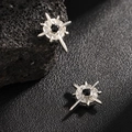 Silberne magnetische Achtzack-Ohrringe mit schwarzem Zirkon auf dunklem Vulkanstein - Schwarzer Achtstrahliger Stern-Stil (X621-B) / Ein Paar / Schwarz