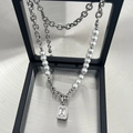Collana di perle in acciaio titanio da uomo con pendente rettangolare in cristallo - Stile con Cuciture in Perle (L680-A)