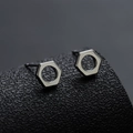 Orecchini a perno a dado esagonale industriale in acciaio argento lucido stile minimalista - Stile Dado Traforato (X645-A)