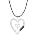 Collana con ciondolo a cuore vintage in argento martellato e cordino in pelle marrone - Marrone Scuro