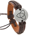 Bracciale retrò in pelle intrecciata marrone con nodo celtico e chiusura regolabile - Marrone