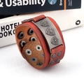 Punk vintage red-brown wide leather bracelet with metal shields and snap buttons - Retro Brown