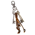 Portachiavi retrò in pelle bovina marrone con chiavi vintage e perline di metallo incise - Portachiavi con Nappina Vintage (K11)