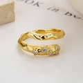 Verstellbarer Ring aus 925er Sterlingsilber in Gold mit Lavatextur und Zirkonia - Einstellbar Offen / Gold
