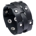 Mehrlagiges schwarzes Lederarmband für Herren im Punk-Stil mit Nieten auf weißem Hintergrund - Schwarz