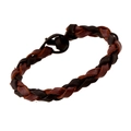 Bracciale in pelle intrecciata a mano nei toni marrone scuro e rosso, stile vintage - Giunzione Marrone Rossastro e Marrone Scuro