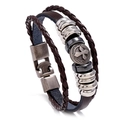 Mehrlagiges braunes Lederarmband mit Metallperlen und Kreuzanhänger für Herren - Braun