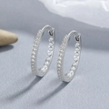 Orecchini a cerchio in argento 925 con zirconi e perle bianche all'interno - Argento 925 / Oro Bianco/Paio