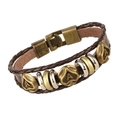 Bracelet multicouche en cuir tressé vintage avec breloques cœur et boucle bronze - Brun Foncé (DK102)
