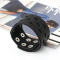 Vintage mehrlagiges schwarzes Lederarmband für Herren mit hohlem Rautenmuster und Druckknöpfen - Schwarz
