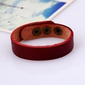 Dunkelrotes Lederarmband mit drei bronzefarbenen Druckknöpfen zur Größenverstellung - 21.5 / Dunkelrot