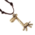 Collana con ciondolo a giraffa in bronzo vintage con lungo cordino in pelle scura regolabile - Giraffa Vintage