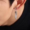 Boucle d'oreille plume argentée avec créole pour hommes et femmes style vintage - Clip d'Oreille Plume (Seul) (X966-B)