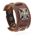 Brazalete punk ancho de cuero marrón con cruz de hierro y hebillas ajustables a presión - Marrón
