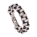 Herren Punk-Lederarmband mit silbernen Metallgliedern in der 45-Grad-Ansicht dargestellt - Brauner Vintage Stil (DK138)