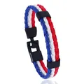 Détail du bracelet tressé en cuir PU aux couleurs de la France avec boucle noire - Style France