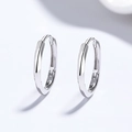S999 Silber Creolen mit gedrehtem geometrischem Design und polierter Oberfläche - 990 Silber / Weißgold