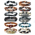 Lot de 12 bracelets vintage en cuir tressé avec divers charms et motifs artisanaux - Lot de 12