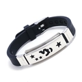 Dettaglio del bracciale zodiaco in silicone nero con fibbia in acciaio inossidabile - Capricorno