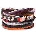 Set di bracciali etnici in pelle intrecciata multistrato con cordini e ciondolo corno - Set da 3 pezzi