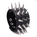 Bracciale punk largo in pelle nera con tre file di borchie a punta d'argento e bottoni a pressione - Nero
