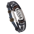 Bracelet multicouche en cuir tressé rétro avec pendentif cylindre en métal argenté gravé - Motif Creux Rétro Noir (BX241)