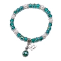 Böhmisches elastisches Armband mit grünen Kristallperlen, Perlen und Silber-Schmetterling - Grün