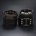 Due bracciali in pelle punk da uomo con placche in bronzo retrò e borchie metalliche - Set 4 Pezzi in Pelle Larga