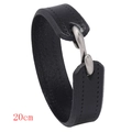 Minimalistische zwarte leren armband met zilveren S-haaksluiting en dubbele rij gaten, 20 cm - Zwart / 20cm