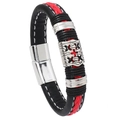 Bracciale punk in pelle fatto a mano con cuciture rosse e ciondolo a croce su bianco - Nero Rosso