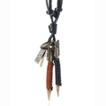 Verstelbare retro dubbele pijl hanger ketting met lederen koord en gegraveerde tag - Zwart