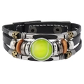 Pulsera de cuero trenzado multicapa con amuleto de pelota de tenis y cuentas metálicas - Pelota de tenis