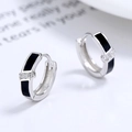 Orecchini a cerchio in argento 925 con smalto nero e tre piccoli zirconi brillanti - Argento 925 / Oro Bianco