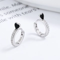 Orecchini a cerchio in argento S925 con ciondolo a cuore nero e cristalli scintillanti - Argento 925 / Oro Bianco