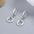 Orecchini a cerchio in argento S925 con ciondolo a coniglio traforato e incisione - Argento 925 / Oro Bianco