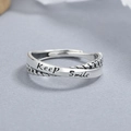 Verstellbarer Silberring mit Keep Smile Gravur und gewebter Textur im Retro-Stil - Einstellbar Offen / Thai-Silber