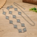 Bohemian Silber-Gliederkette mit Türkis-Perlen und rautenförmigen Metallplatten für Damen - Silber