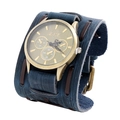 Orologio al quarzo vintage da uomo con cinturino largo in pelle e cassa in bronzo opaco - Blu Retrò