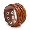Bracciale largo in pelle intrecciata marrone da uomo stile punk con bottoni a pressione - Marrone chiaro