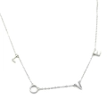 Minimalistische S925 zilveren LOVE letter hanger ketting op een witte achtergrond - 925 zilver / Platina