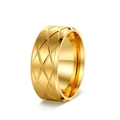 Anillo ancho de acero inoxidable dorado con patrón de diamantes y acabado cepillado - US 6 / Dorado